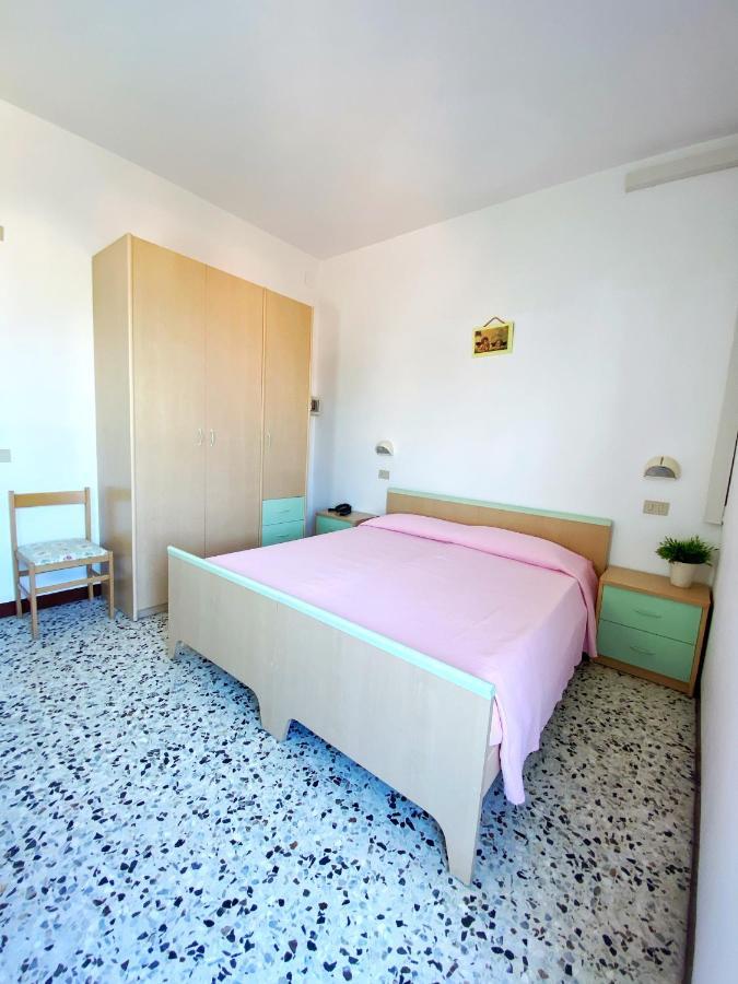 Hotel Dinarica Marotta Exteriér fotografie