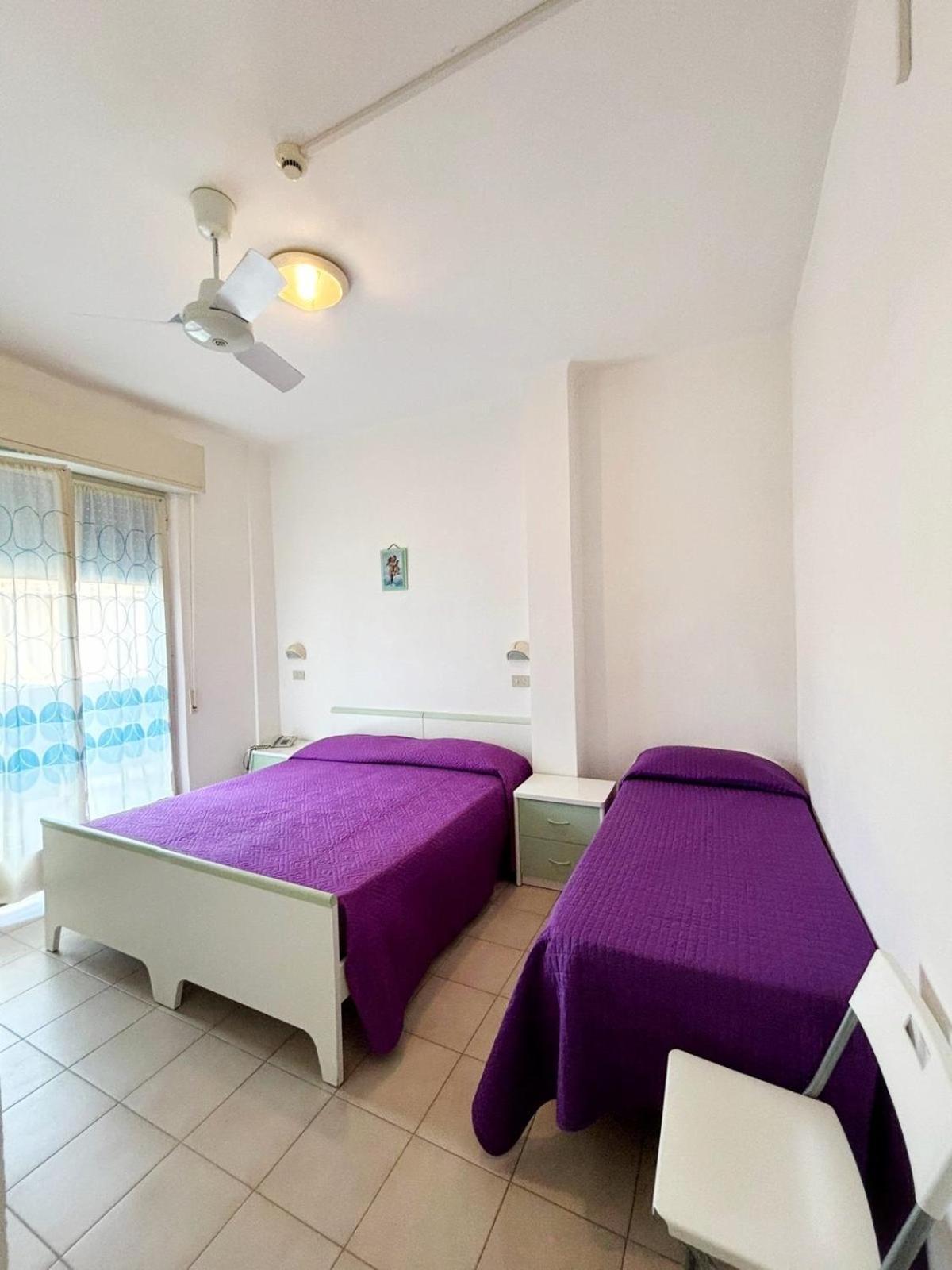 Hotel Dinarica Marotta Exteriér fotografie